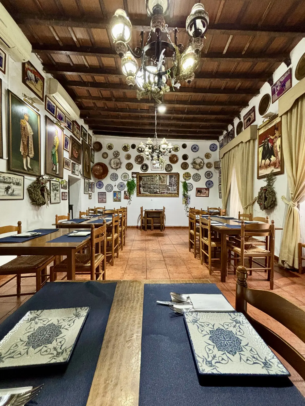 Comedor decorado de Restaurante El Burlaero